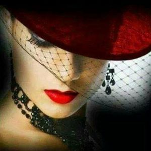 Meet your Posher, Velvet black